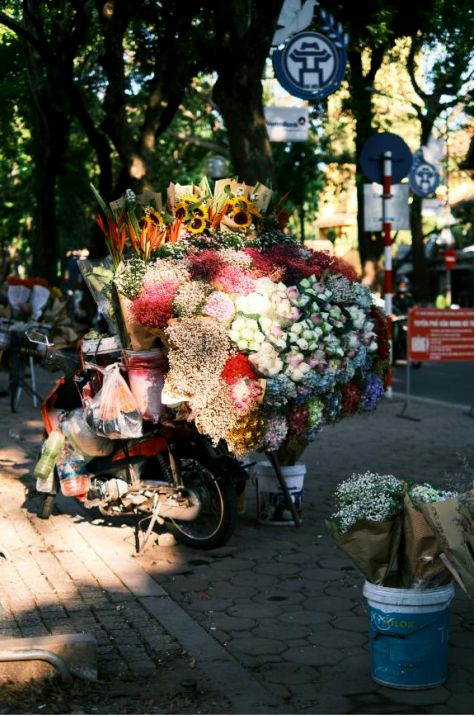 Natural bouquet mechanics